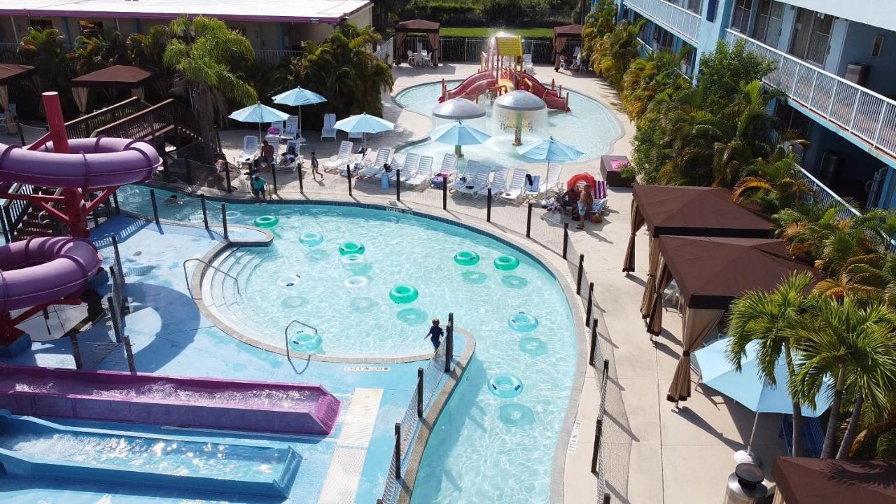 Готель Ramada By Wyndham Flamingo Water Park Кіссіммі Екстер'єр фото