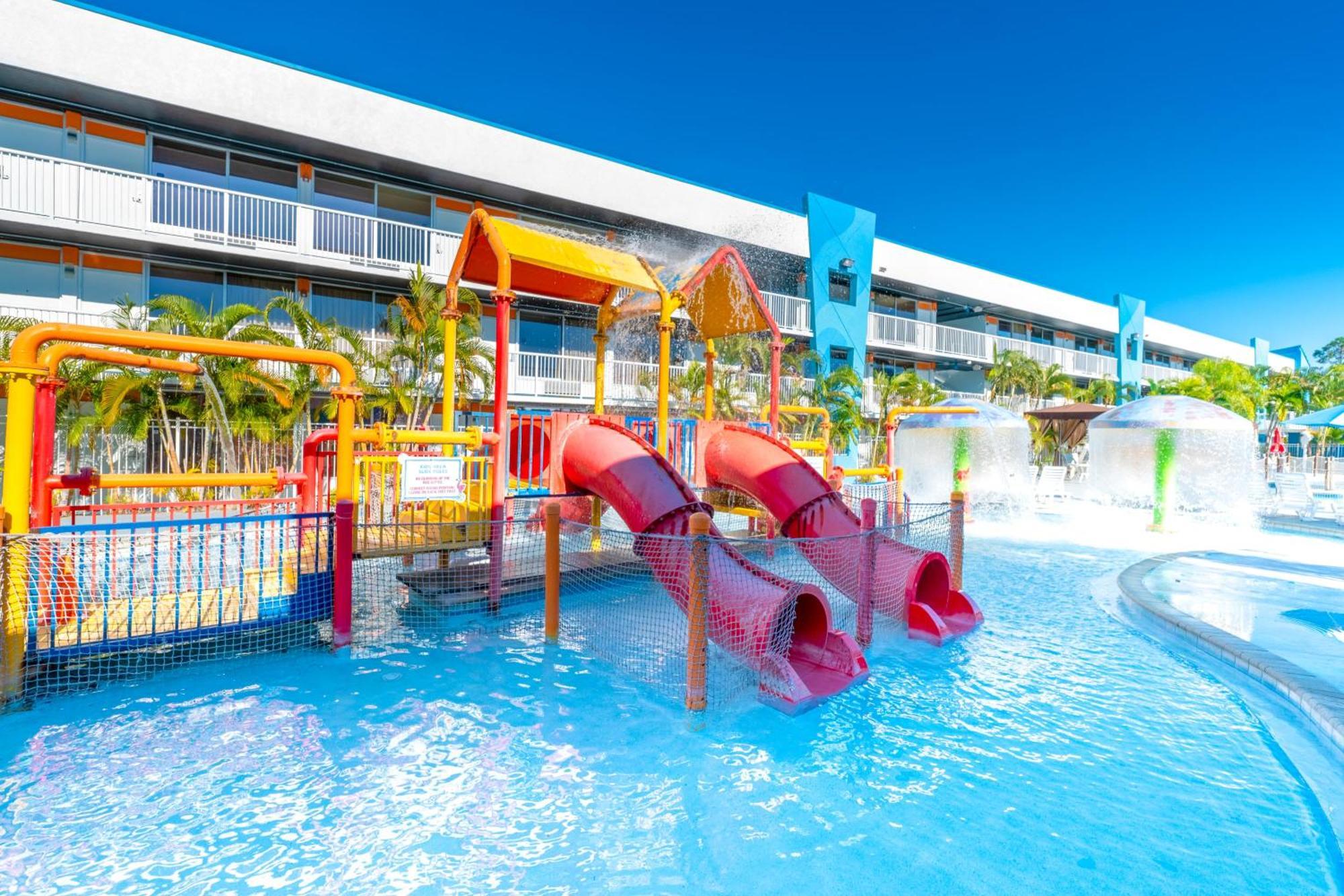 Готель Ramada By Wyndham Flamingo Water Park Кіссіммі Екстер'єр фото