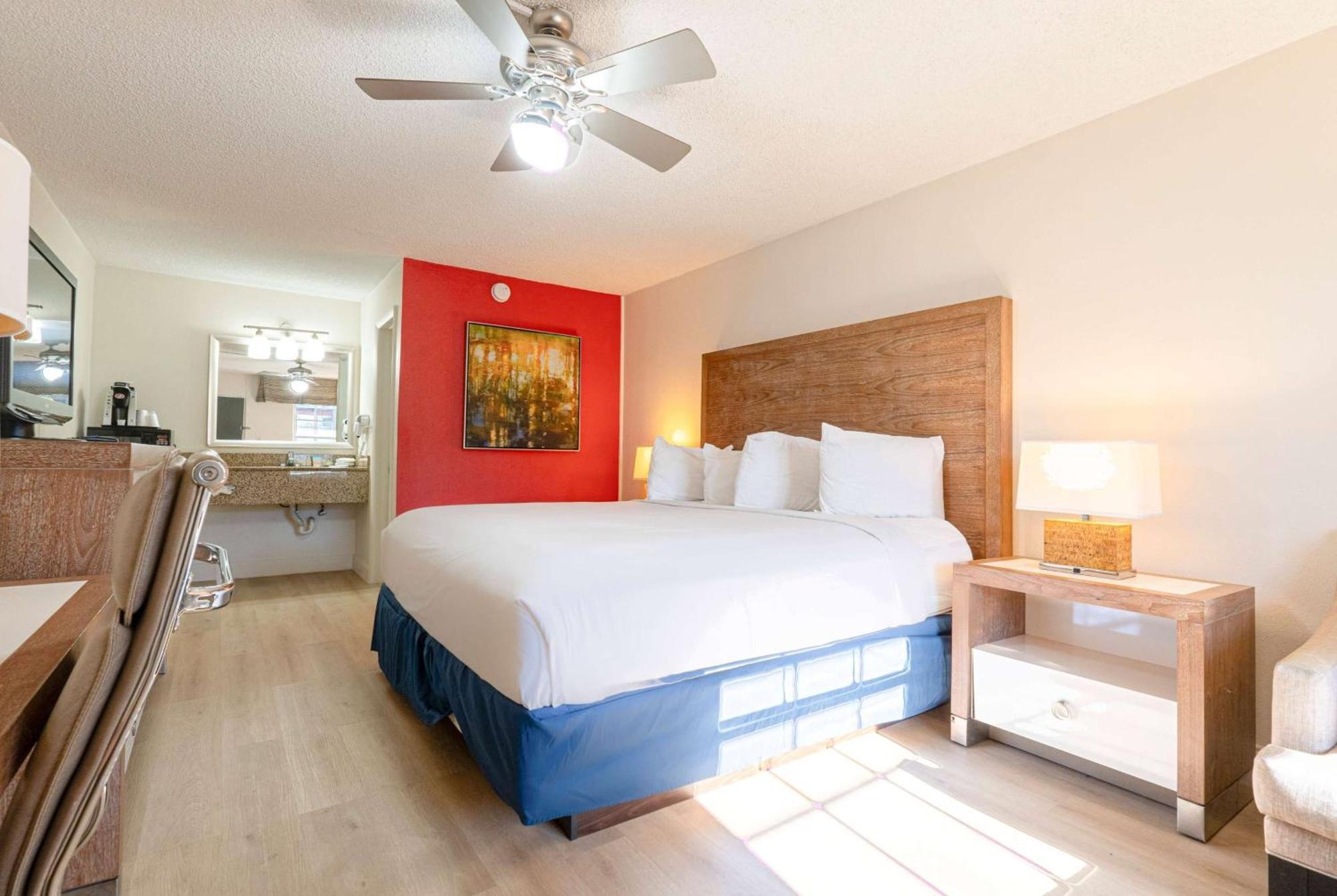 Готель Ramada By Wyndham Flamingo Water Park Кіссіммі Екстер'єр фото