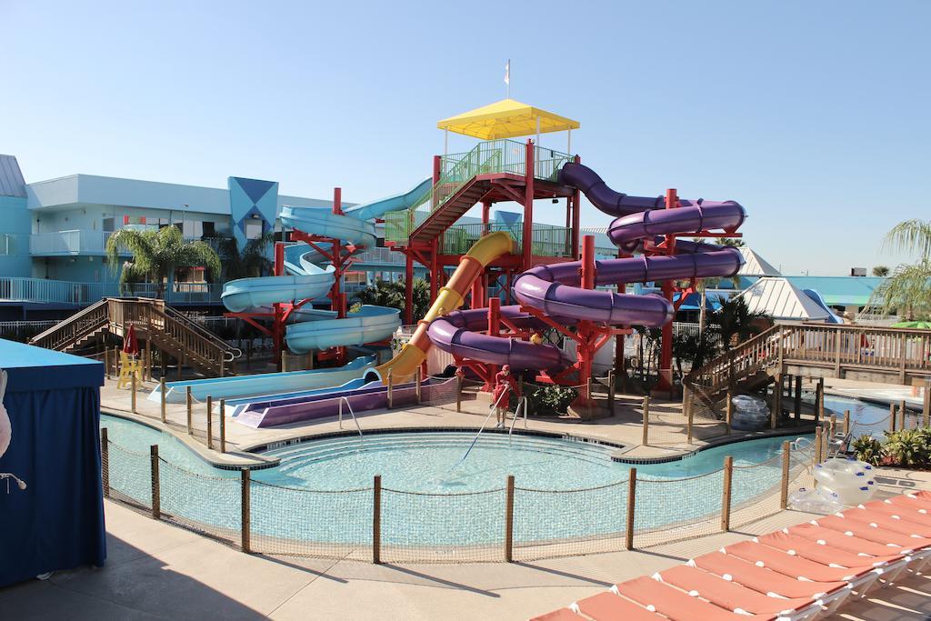 Готель Ramada By Wyndham Flamingo Water Park Кіссіммі Екстер'єр фото